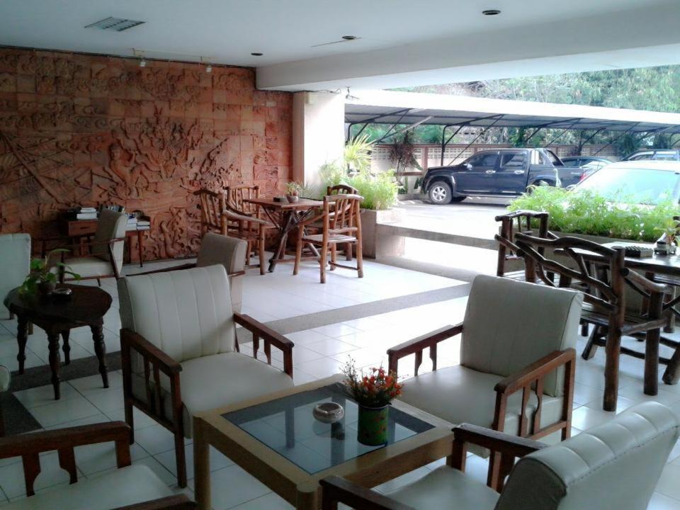 M In Korat Service Apartment Nakhonratchasima Exterior photo