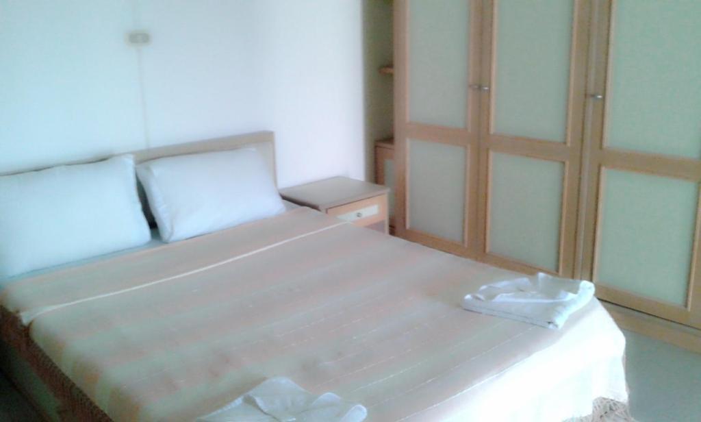 M In Korat Service Apartment Nakhonratchasima Room photo