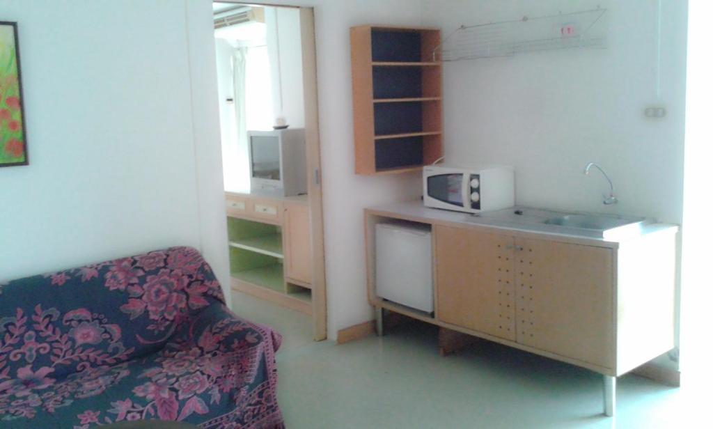 M In Korat Service Apartment Nakhonratchasima Room photo