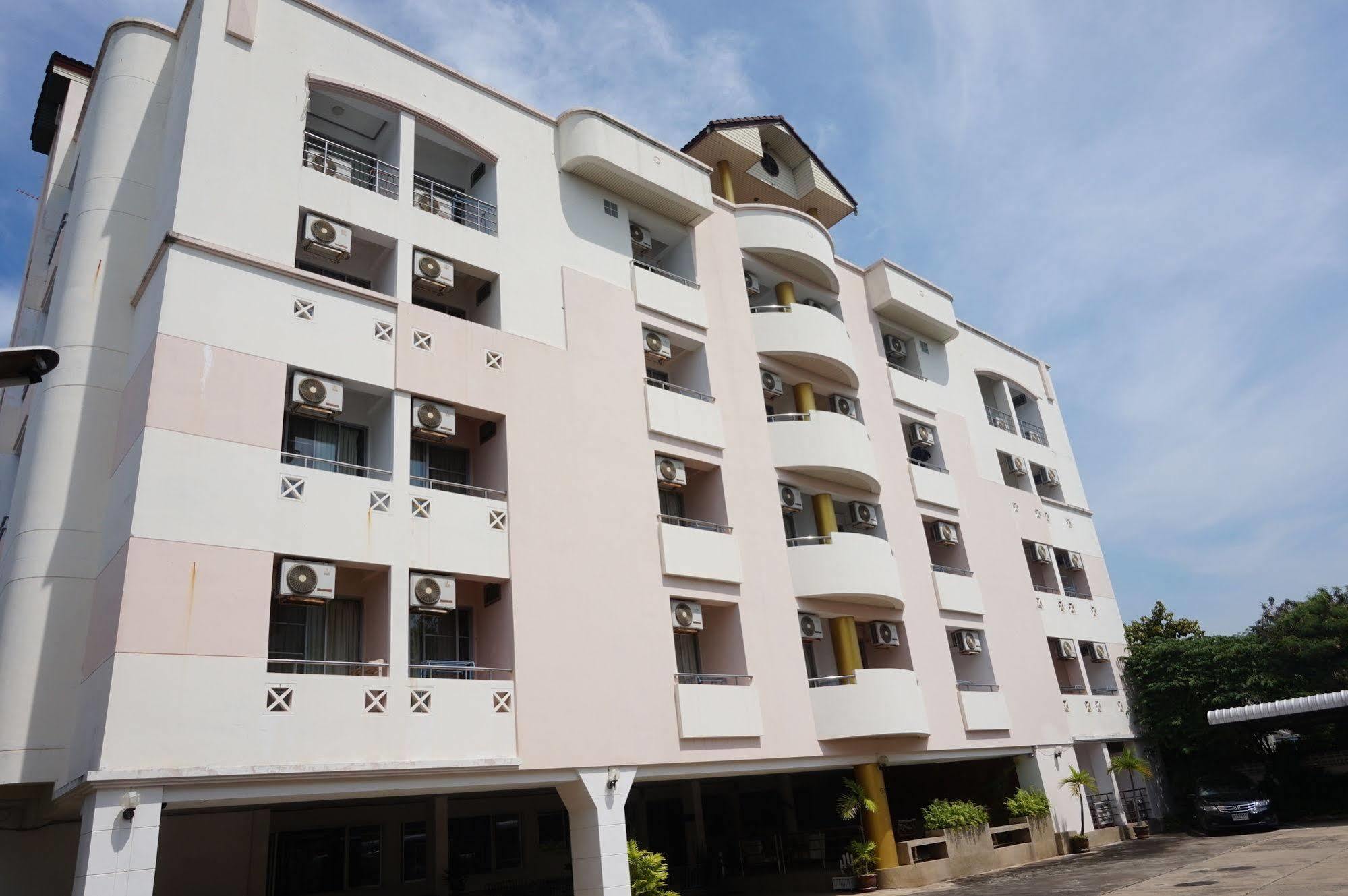 M In Korat Service Apartment Nakhonratchasima Exterior photo